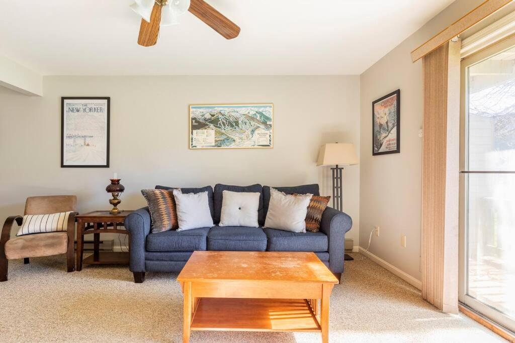 Skiing, Hiking, Village Of Eville Mtn Escape Ellicottville Bagian luar foto