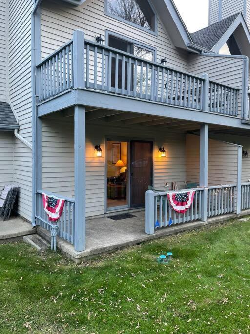 Skiing, Hiking, Village Of Eville Mtn Escape Ellicottville Bagian luar foto