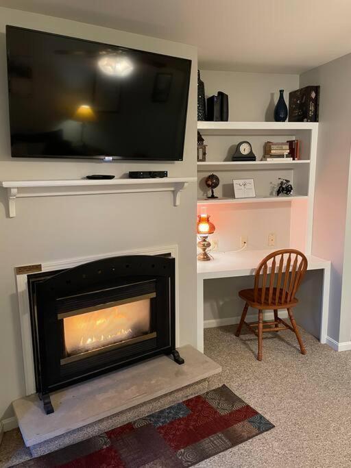 Skiing, Hiking, Village Of Eville Mtn Escape Ellicottville Bagian luar foto