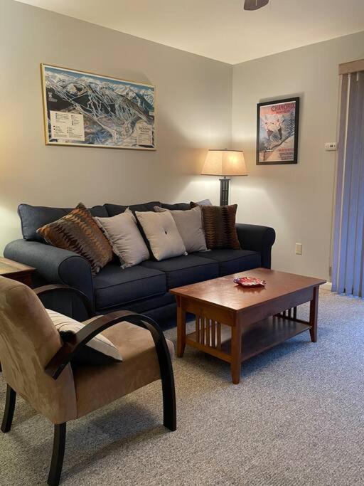 Skiing, Hiking, Village Of Eville Mtn Escape Ellicottville Bagian luar foto